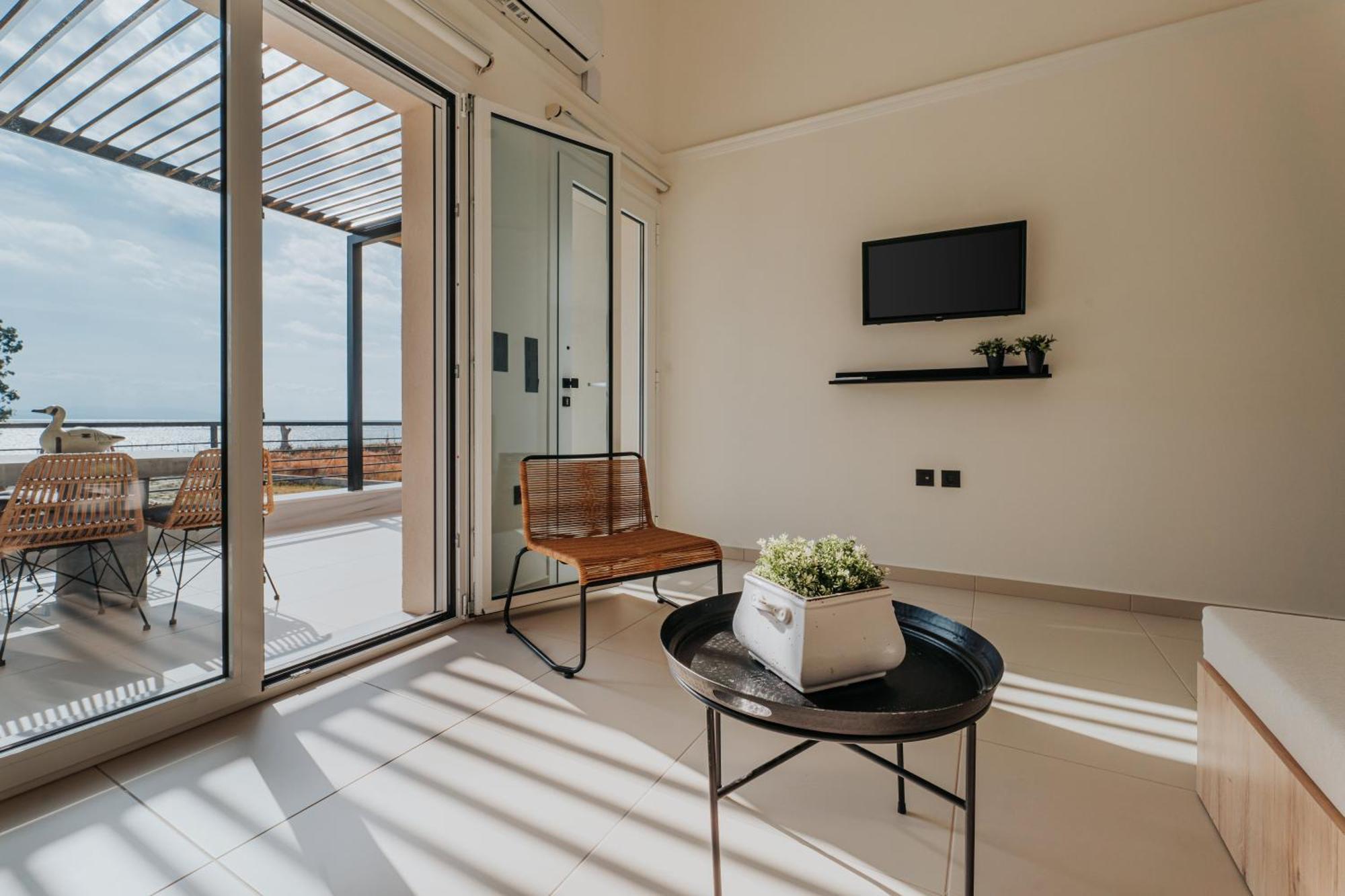 Ponte Suites Andírrion Exteriér fotografie